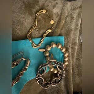 Elegant Gold Bracelet Plunder Set